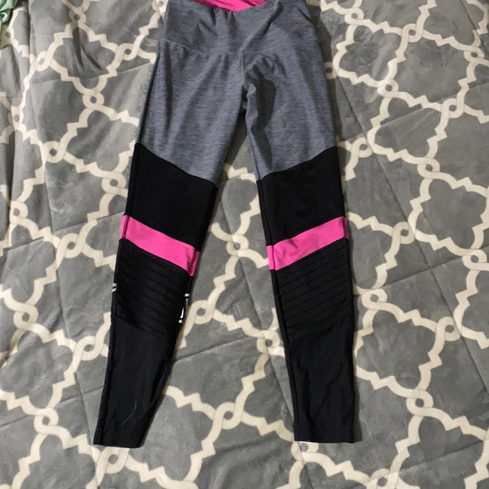 size medium pink gray pink and black leggings